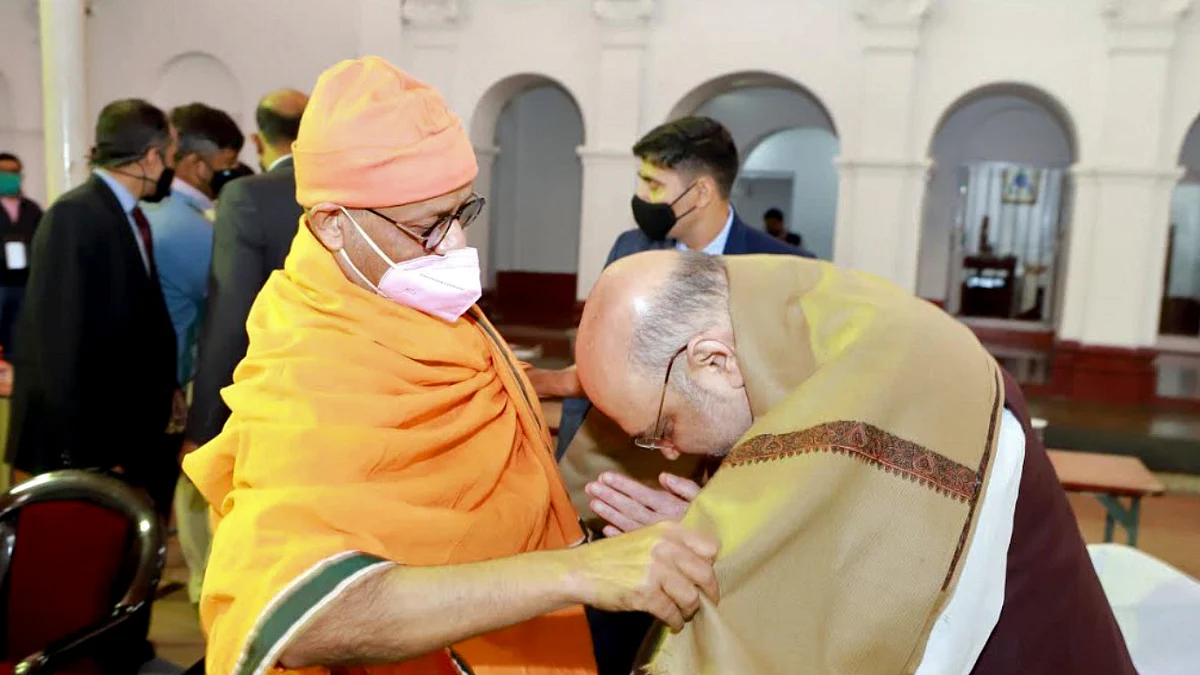 Union Home Minister Amit Shah during his visit to Ramakrishna Ashram in Kolkata on Saturday.