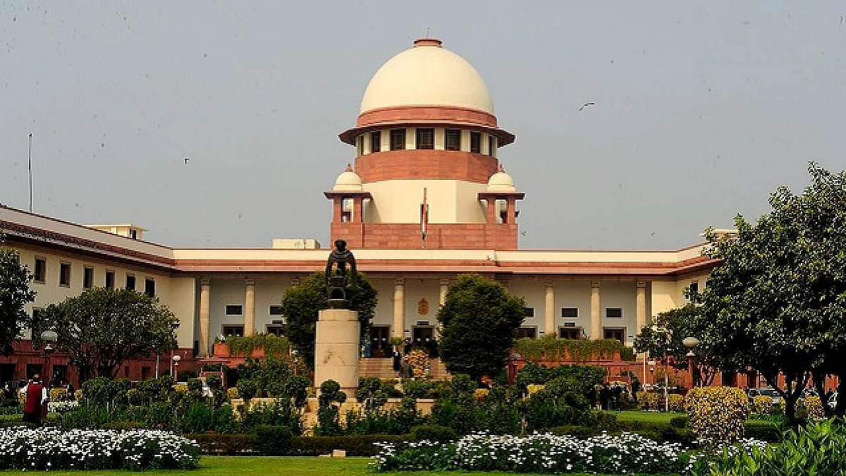 From dejecting Article 32 pleas to imposing one-rupee fine: 5 bizarre court judgments of 2020