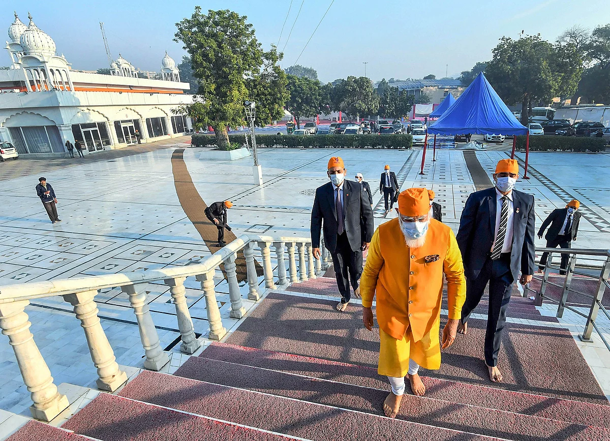 Prime Minister Narendra Modi visits Gurdwara Rakab Ganj Sahib on the occasion of the 400th Prakash Parv of Guru Teg Bahadur, in New Delhi, Sunday, Dec. 20, 2020.