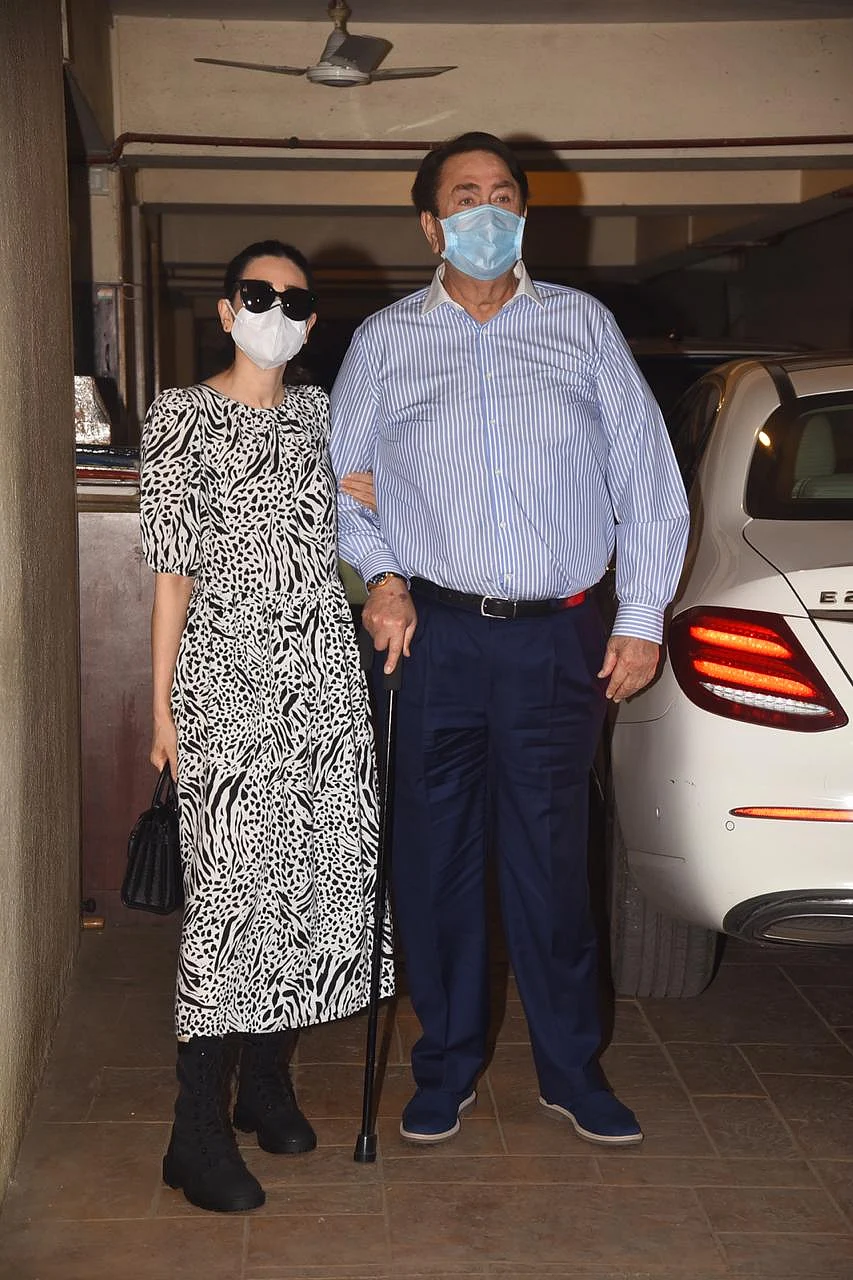 In Pics: Karisma, Babita, Randhir Kapoor and others arrive at Taimur Ali Khan's birthday bash