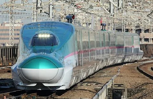 This is how E5 Series Shinkansen looks.