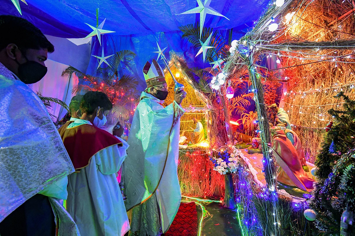 In Pics: Coronavirus dampens Christmas Eve celebrations across the world