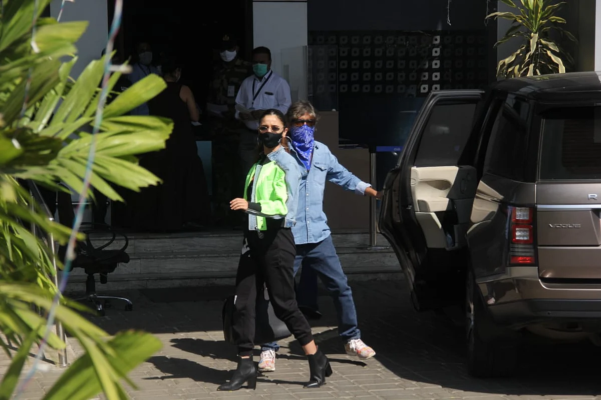 In Pics: Alia Bhatt jets off to shoot 'RRR'; Alaya F steps out with Bal Thackeray's grandson Aaishvary