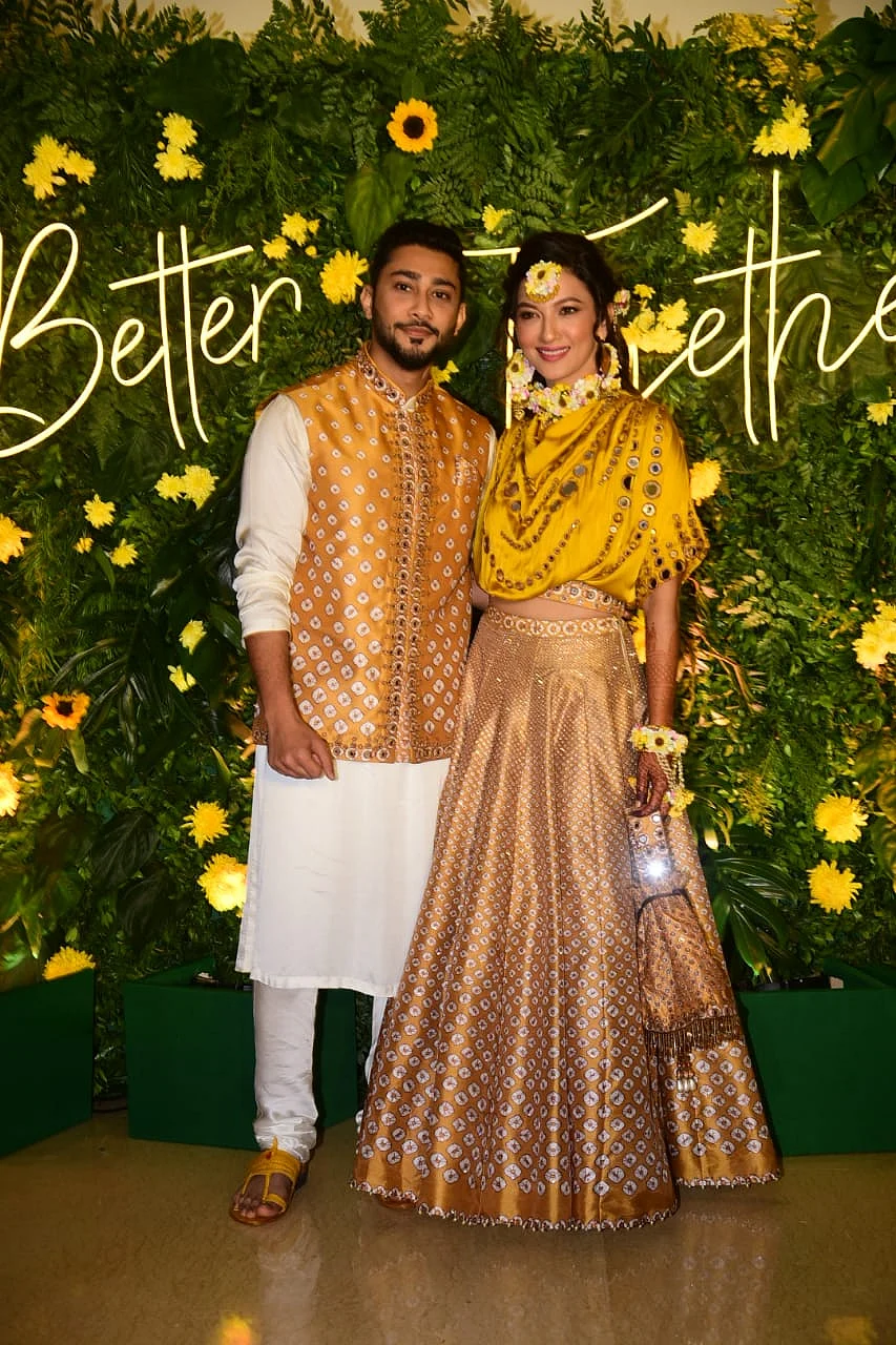 In Pics: Ismail Darbar, Nigaar Khan, Sandeep Ssingh and others attend Gauahar Khan's Mehendi ceremony