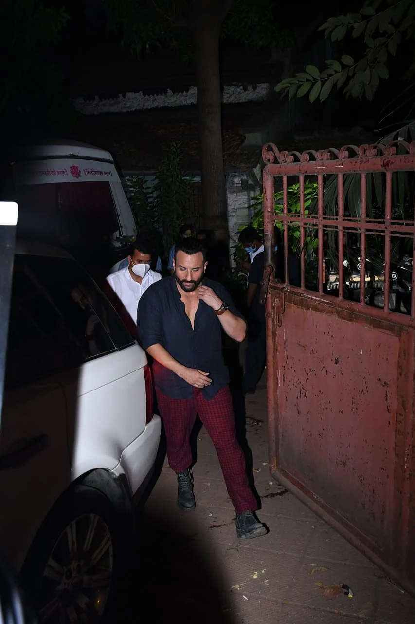 In Pics: Kiara Advani steps out for Sunday brunch with Sidharth Malhotra; Saif Ali Khan resumes work amid 'Tandav' controversy