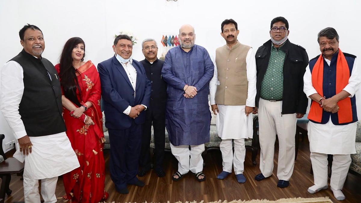 Five former TMC leaders defect to BJP at Home Minister Amit Shah's residence in Delhi - Vimarsana News
