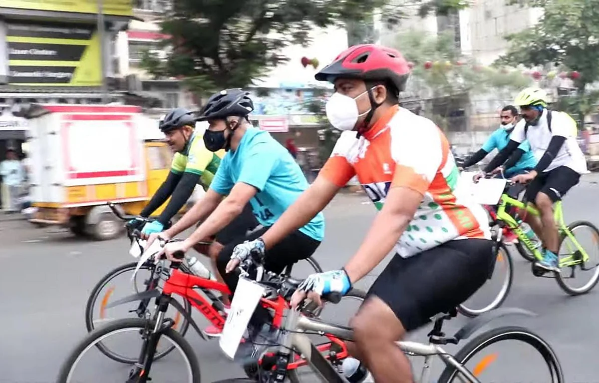 Anti-drug rally: MBVV cops pedal from Kashimira to Uttan