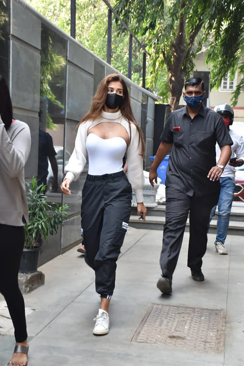 In Pics: Disha Patani makes a bold ‘winter’ fashion statement in a high neck super crop sweater