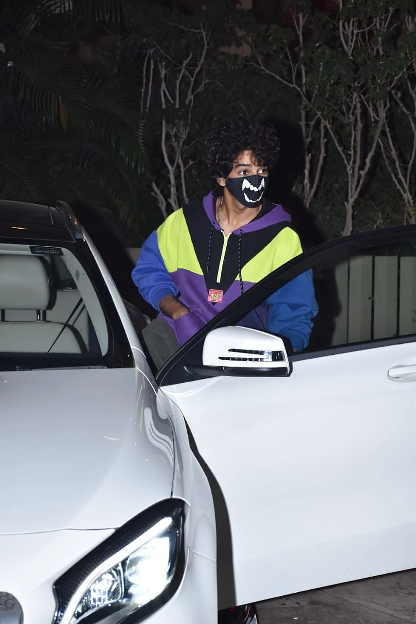Ishaan khattar at Shahid Kapoor's Juhu residence