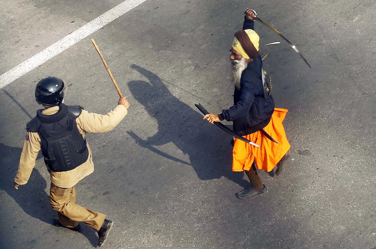 Farmers’ tractor rally: Delhi Police says 86 personnel injured in clashes with farmers