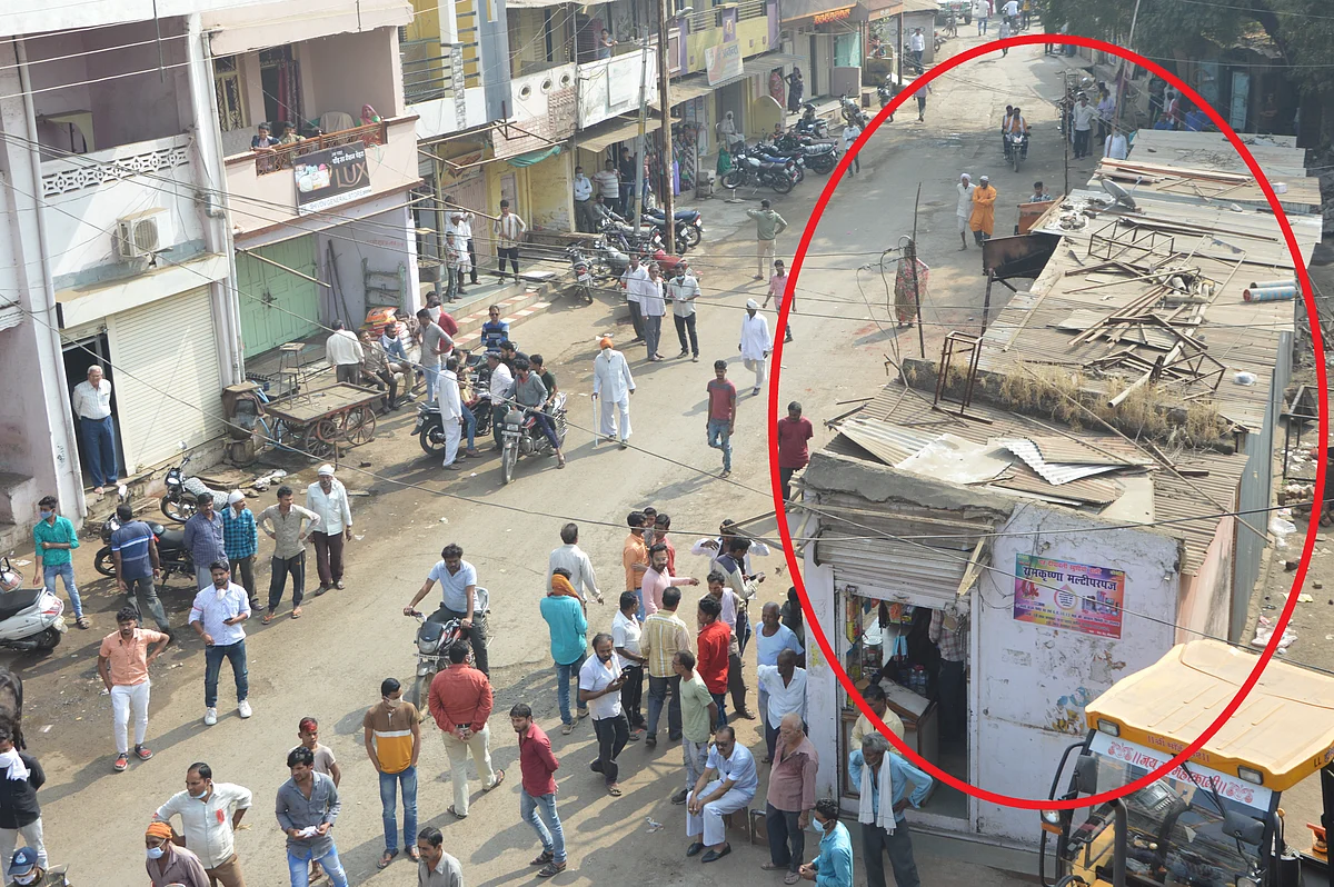 Madhya Pradesh: Shopkeepers vow to turn terrorists, Naxals after Khargone administration demolishes shops