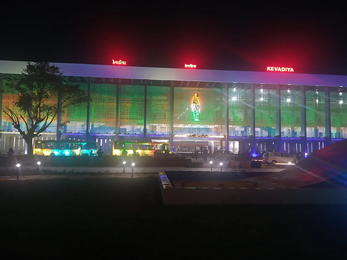 History created with seamless rail
connectivity to Statue of Unity in Kevadiya