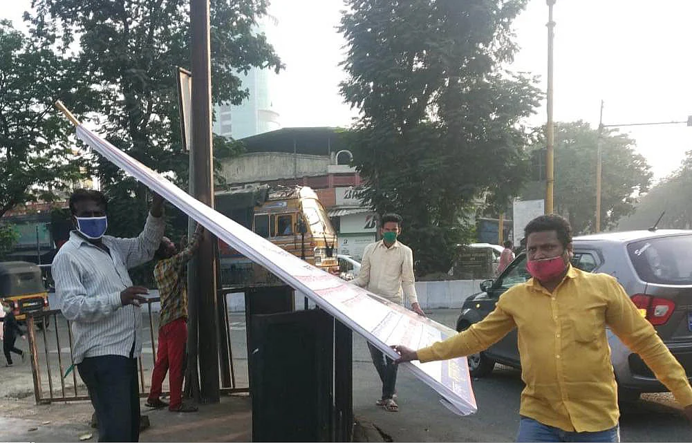Navi Mumbai: NMMC removes abandoned vehicles, banners and hoardings from city roads