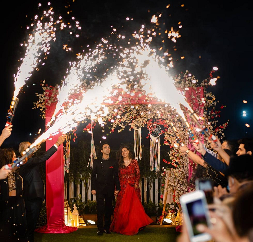 Billiards World champion Pankaj Advani ties the knot with celebrity stylist Saniya Shadadpuri; view pics from sangeet ceremony