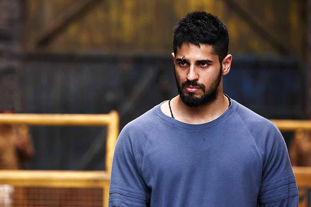 Happy Birthday Sidharth Malhotra: Top movies of the versatile actor