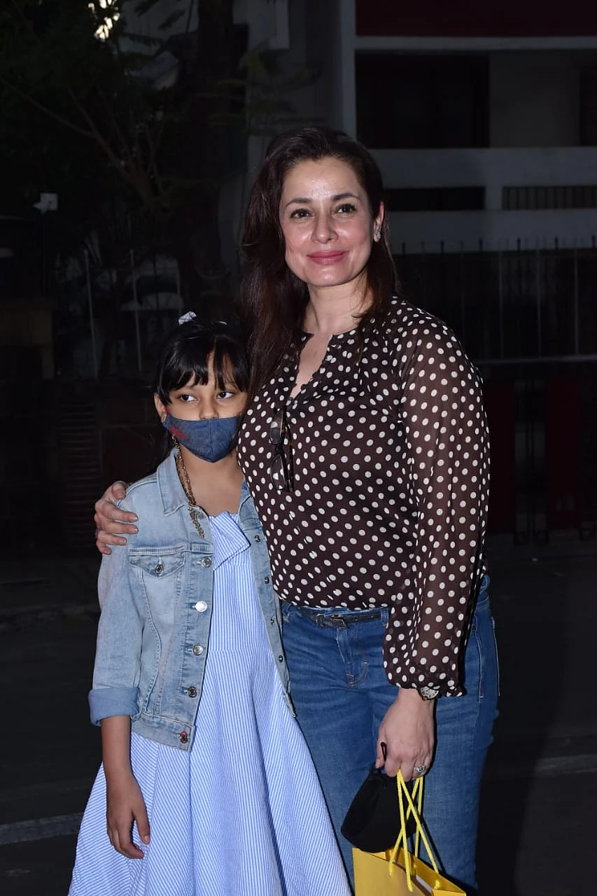 Neelam Kothari with daughter Ahana Soni