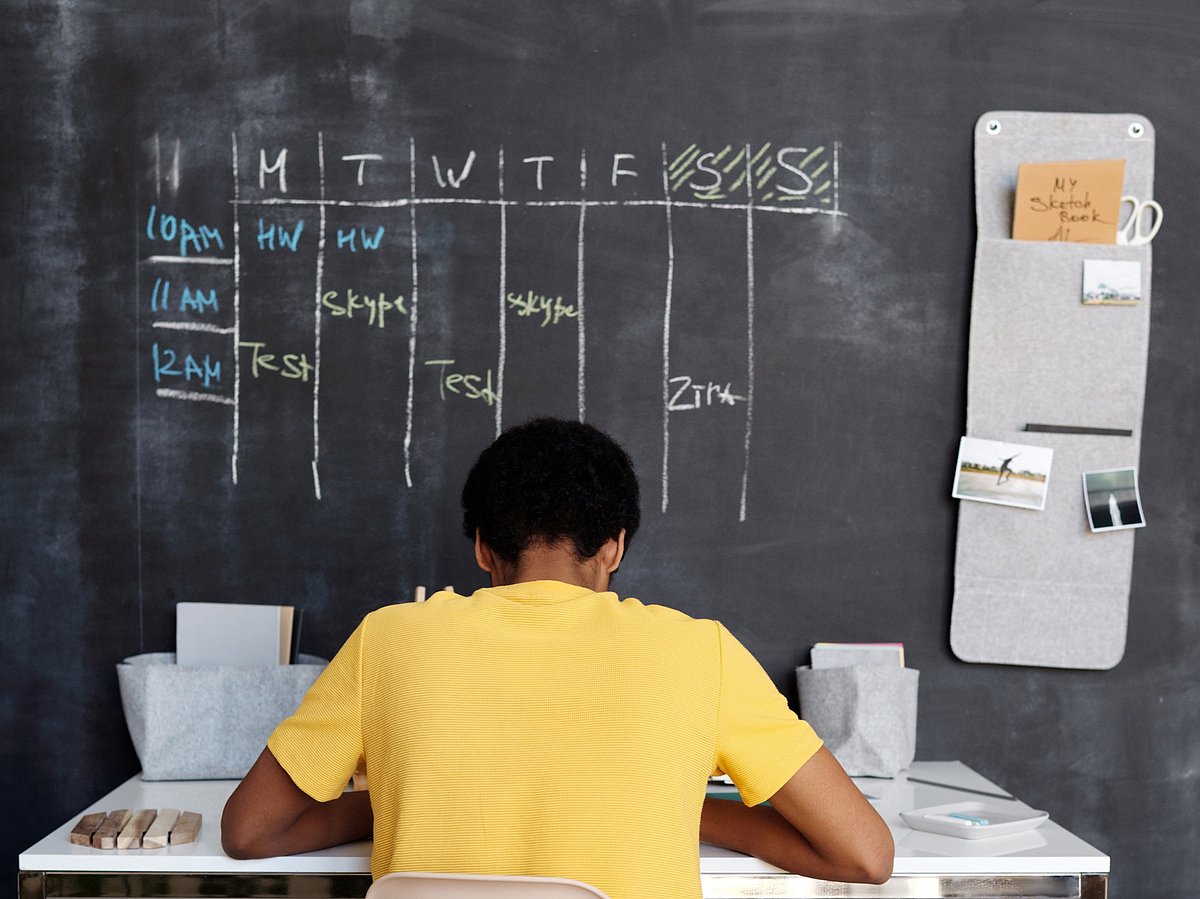 Online vs offline education: Technology is on course to disrupt the university education - Vimarsana News