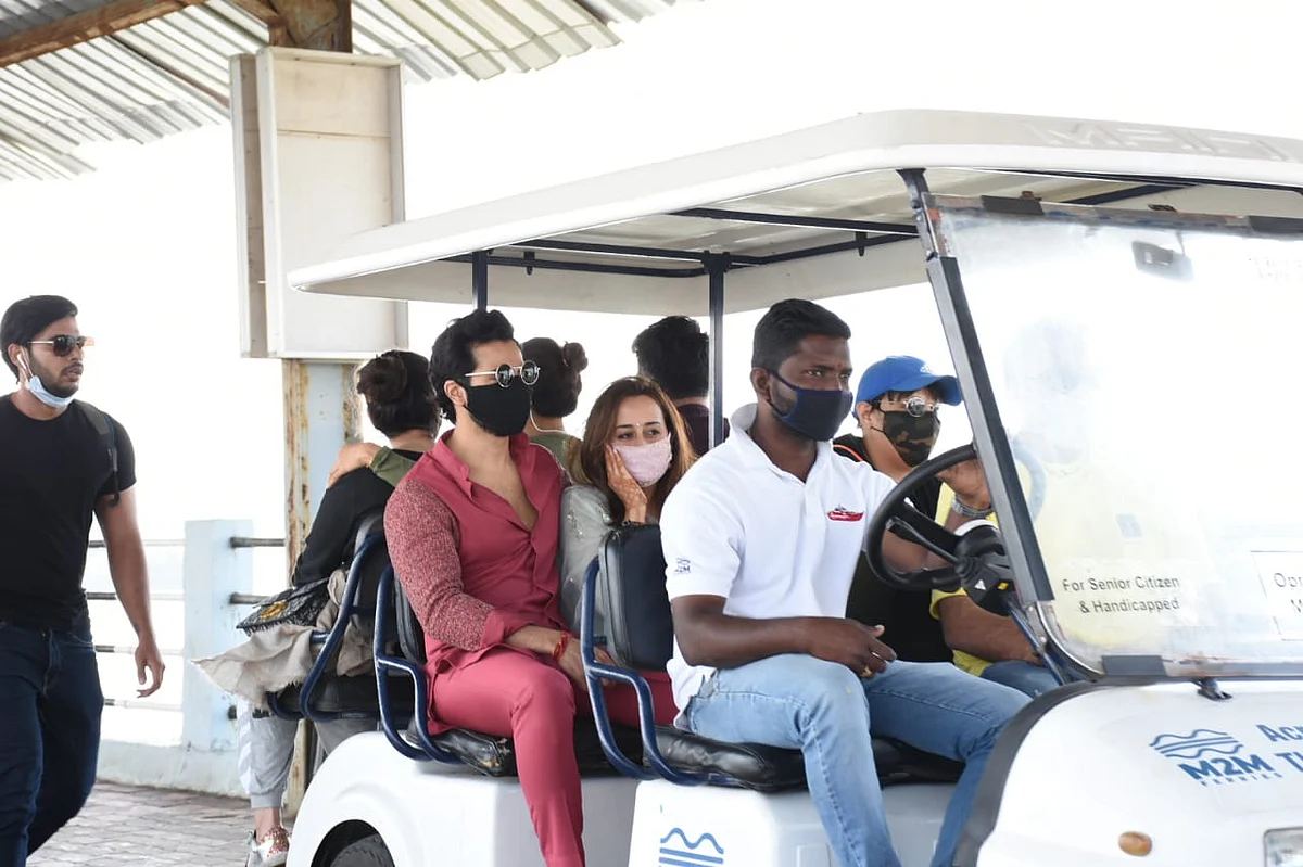 In Pics: Varun Dhawan and Natasha Dalal back in the bay after tying the knot in Alibaug