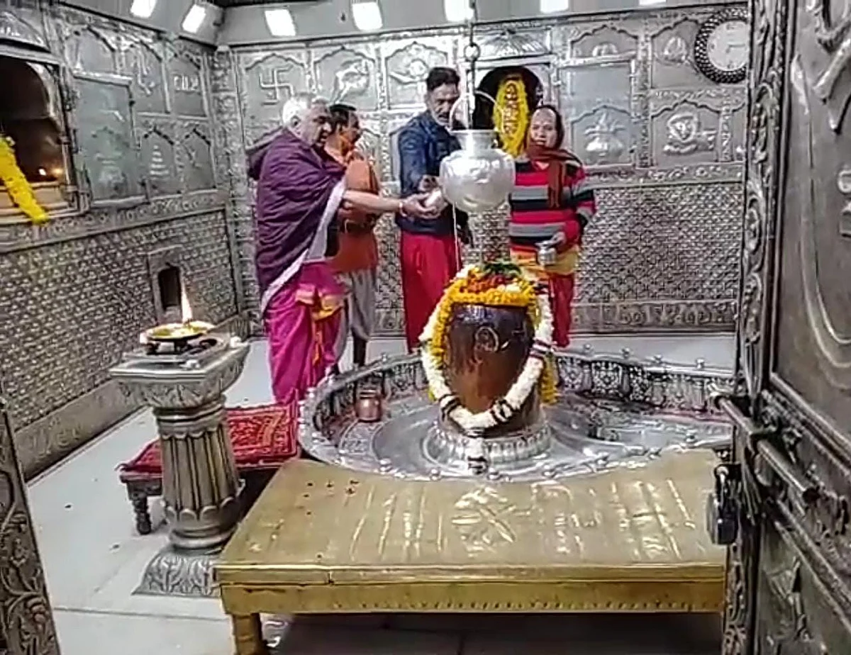 Special prayers were offered at Lord Mahakal temple in Ujjain for success of vaccination drive