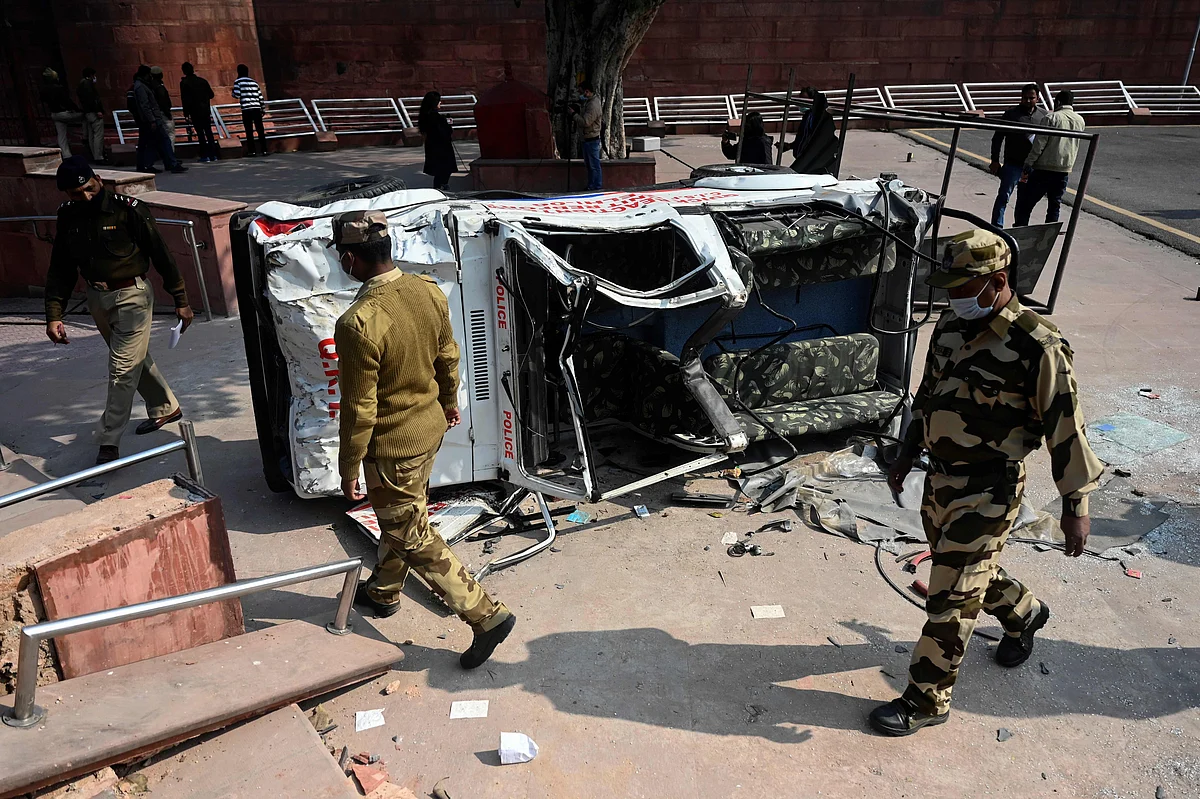 Vandalised metal detectors, uprooted railings, and damaged CCTV: Photos show the aftermath of violence at Red Fort