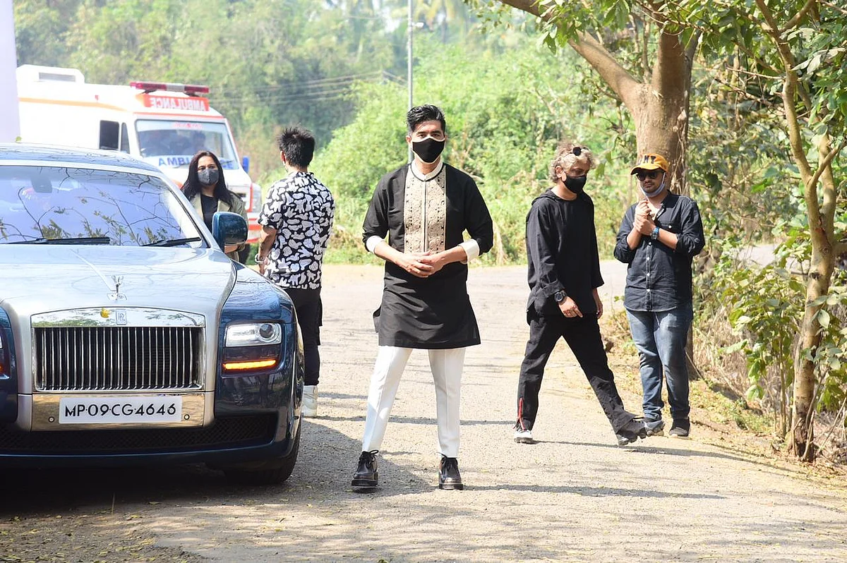 Pic from Varun Dhawan, Natasha Dalal's Sangeet ceremony goes viral