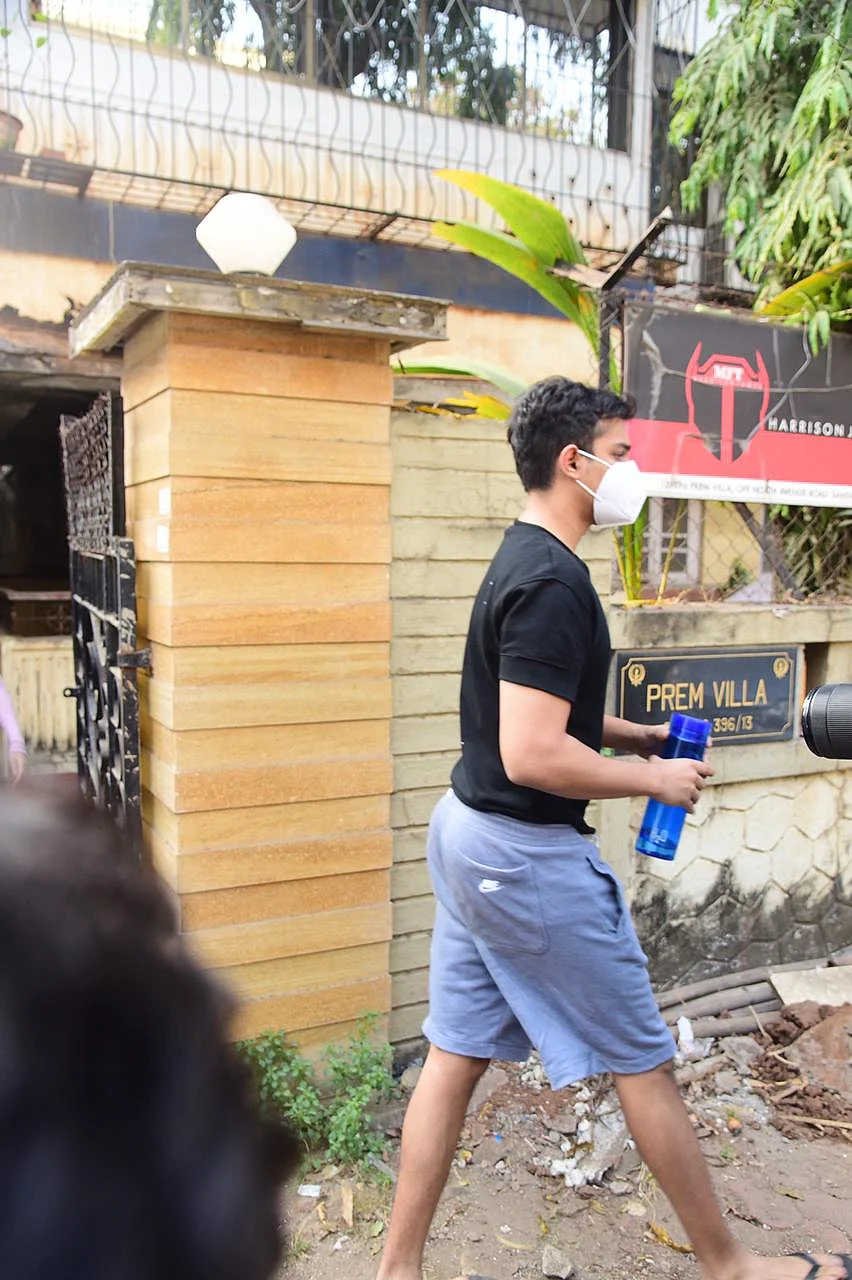 In Pics: Rhea Chakraborty visits the same gym she used to go with Sushant Singh Rajput