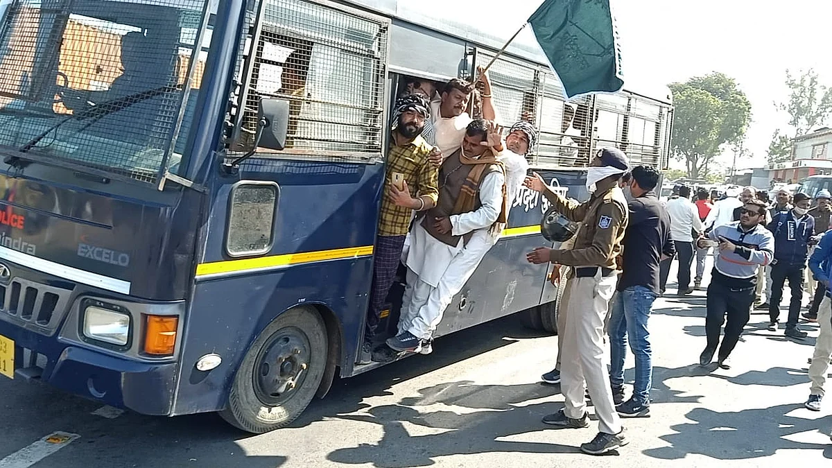 Madhya Pradesh: Chakka jam remains a Congress affair in state