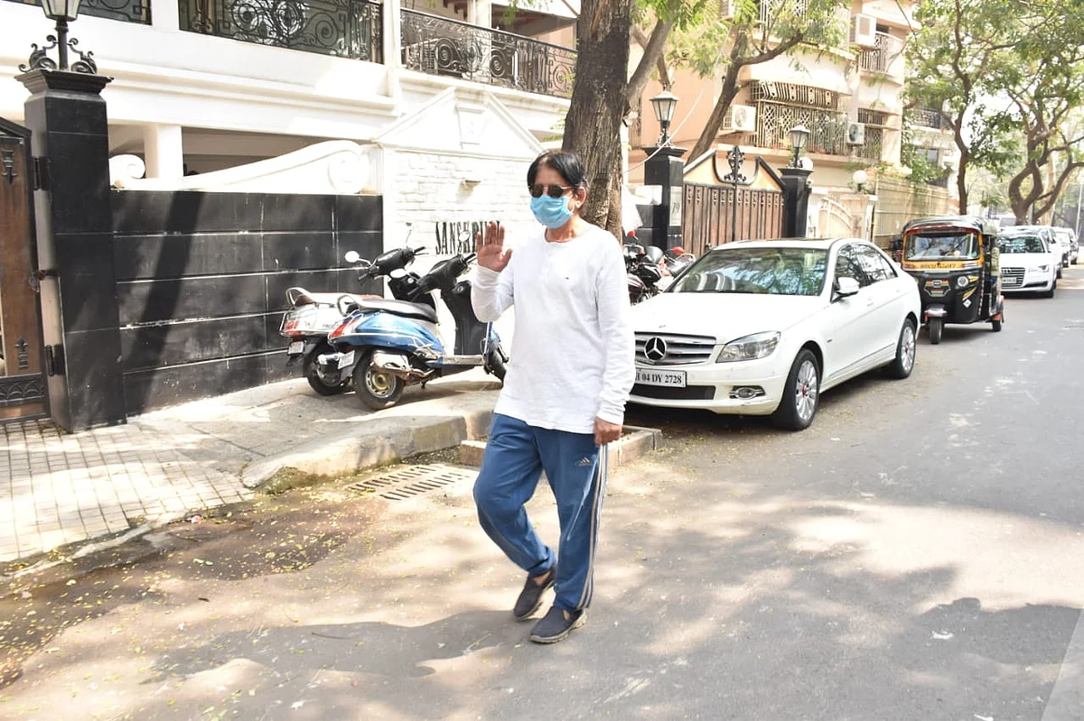 In Pics: Padmini Kolhapure's son Priyaank Sharma all set to tie the knot with Karim Morani's daughter Shaza
