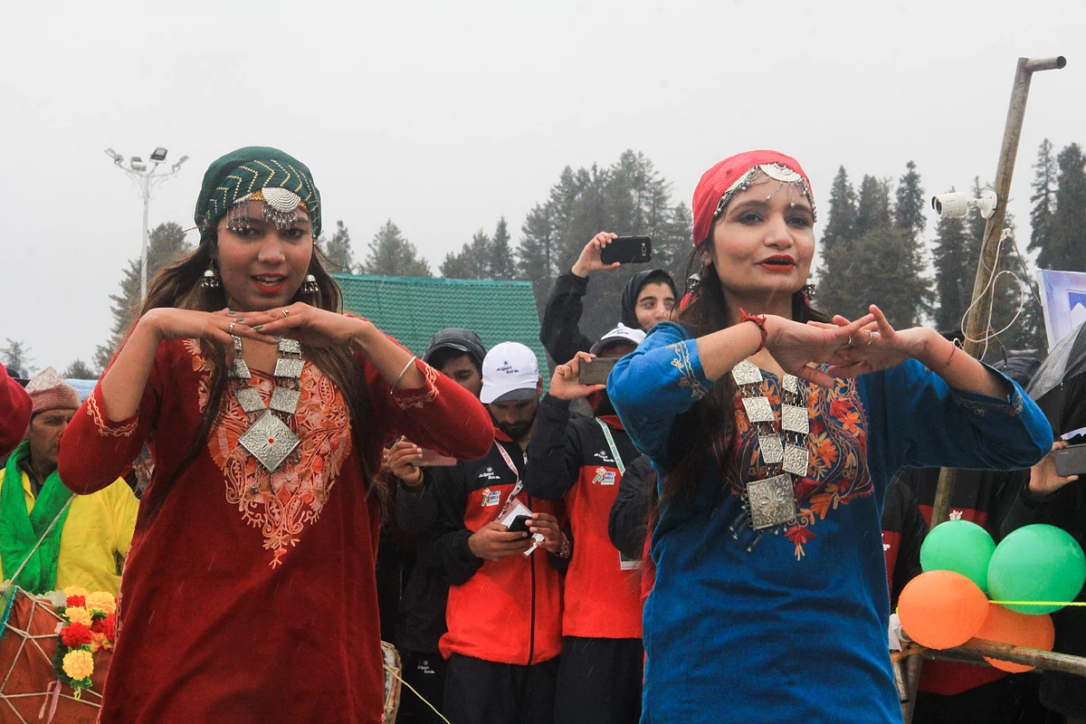 Gulmarg: Artists perform "Rouf" dance at the inaugural function of 2nd Khelo India National Winter Games, at the ski resort of Gulmarg, Friday, Feb. 26, 2021.