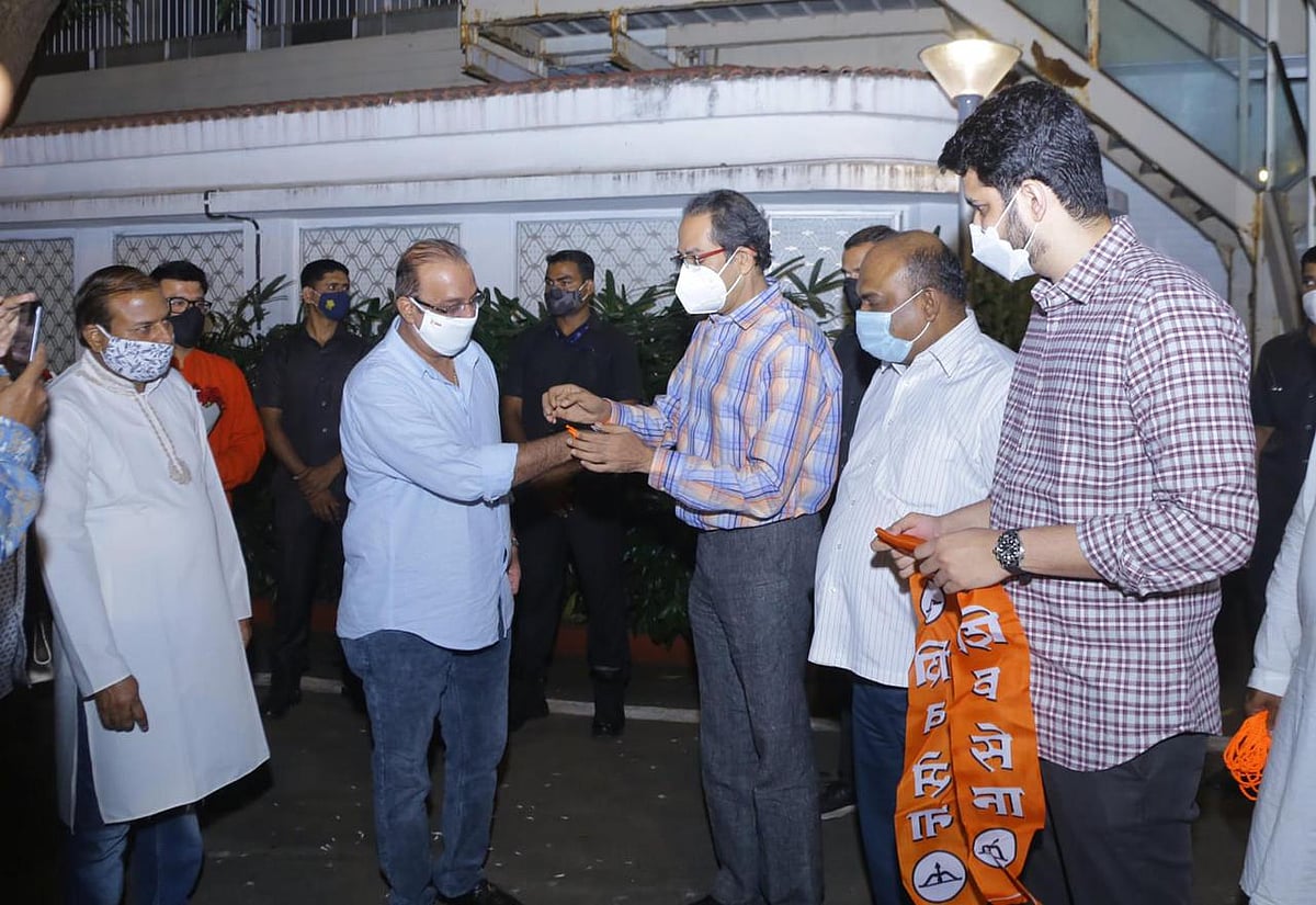Maharashtra: BJP leader Krishna Hegde joins Shiv Sena - Vimarsana News