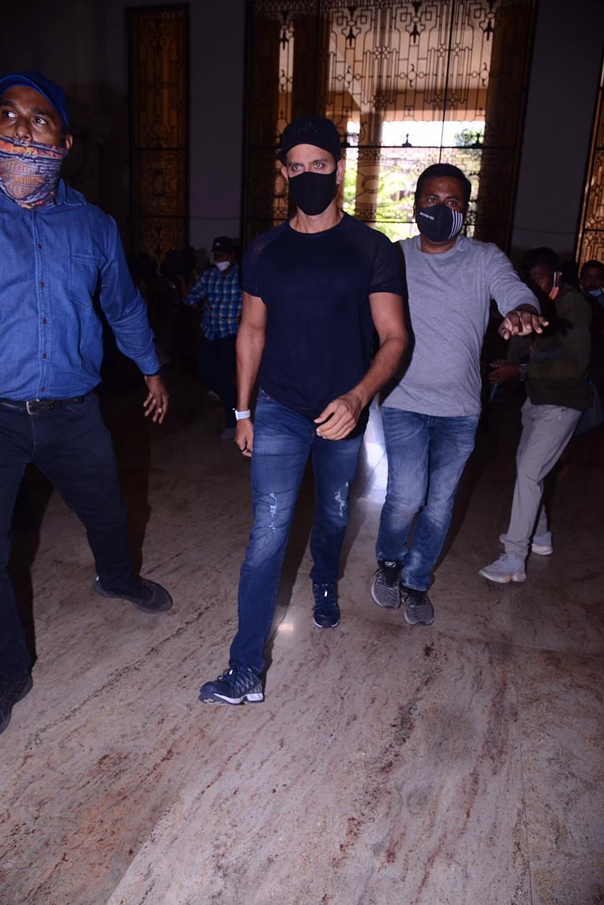In Pics: Hrithik Roshan reaches Mumbai crime branch to record statement in fake email ID case against Kangana Ranaut