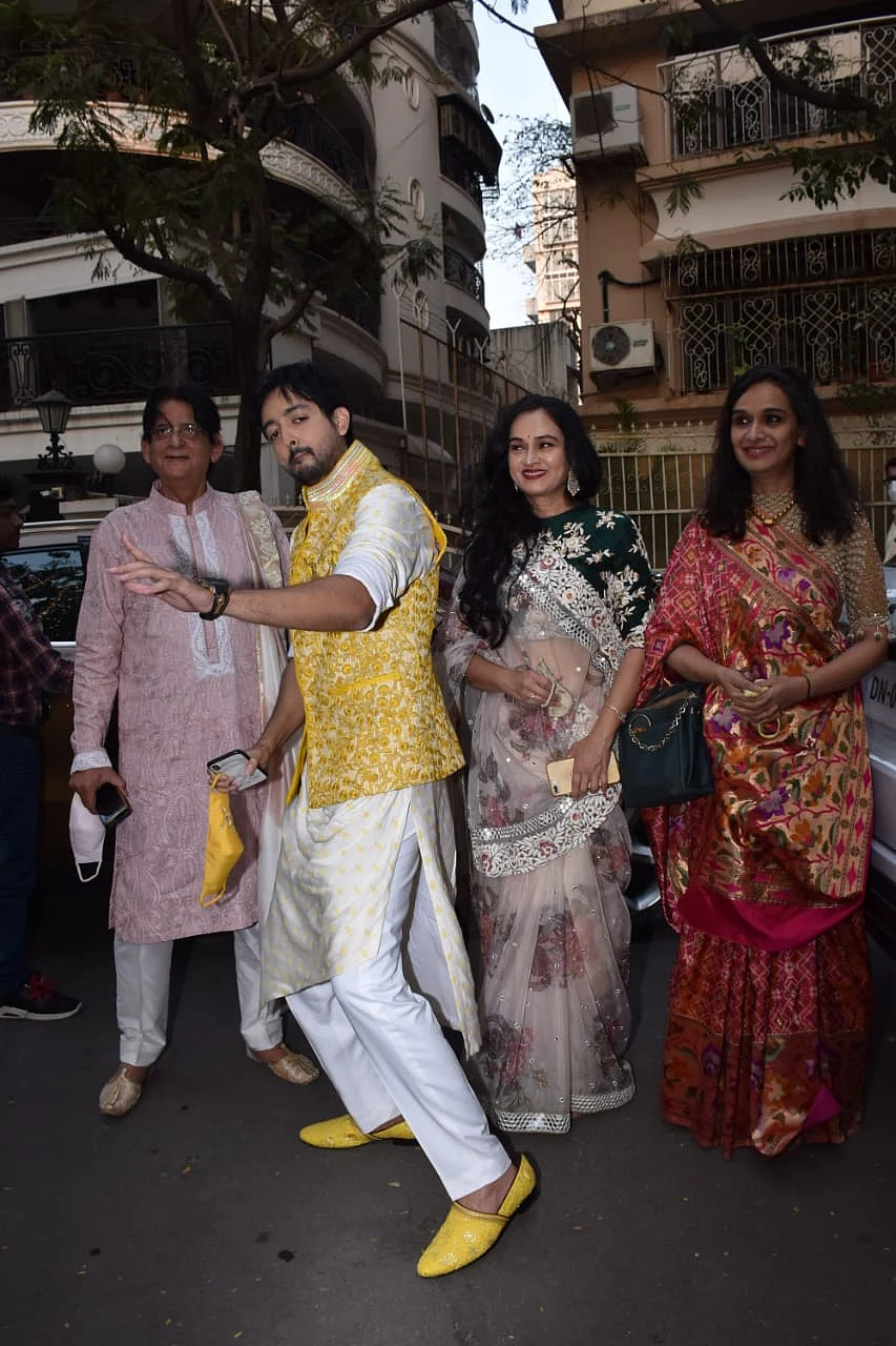 Priyaank Sharma marries Shaza Morani: Anil Kapoor, Nikhil Dwivedi and others attend Padmini Kolhapure's son's wedding; see pics