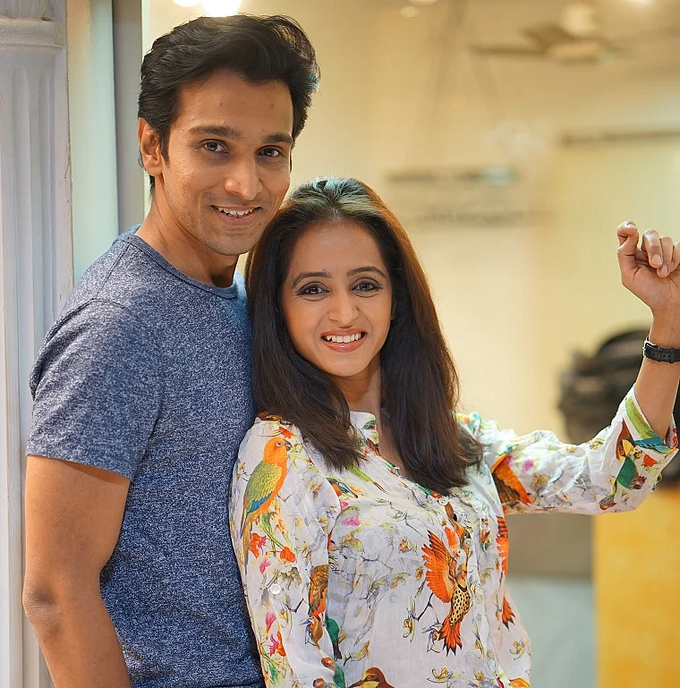 Bhamini Oza and Pratik Gandhi