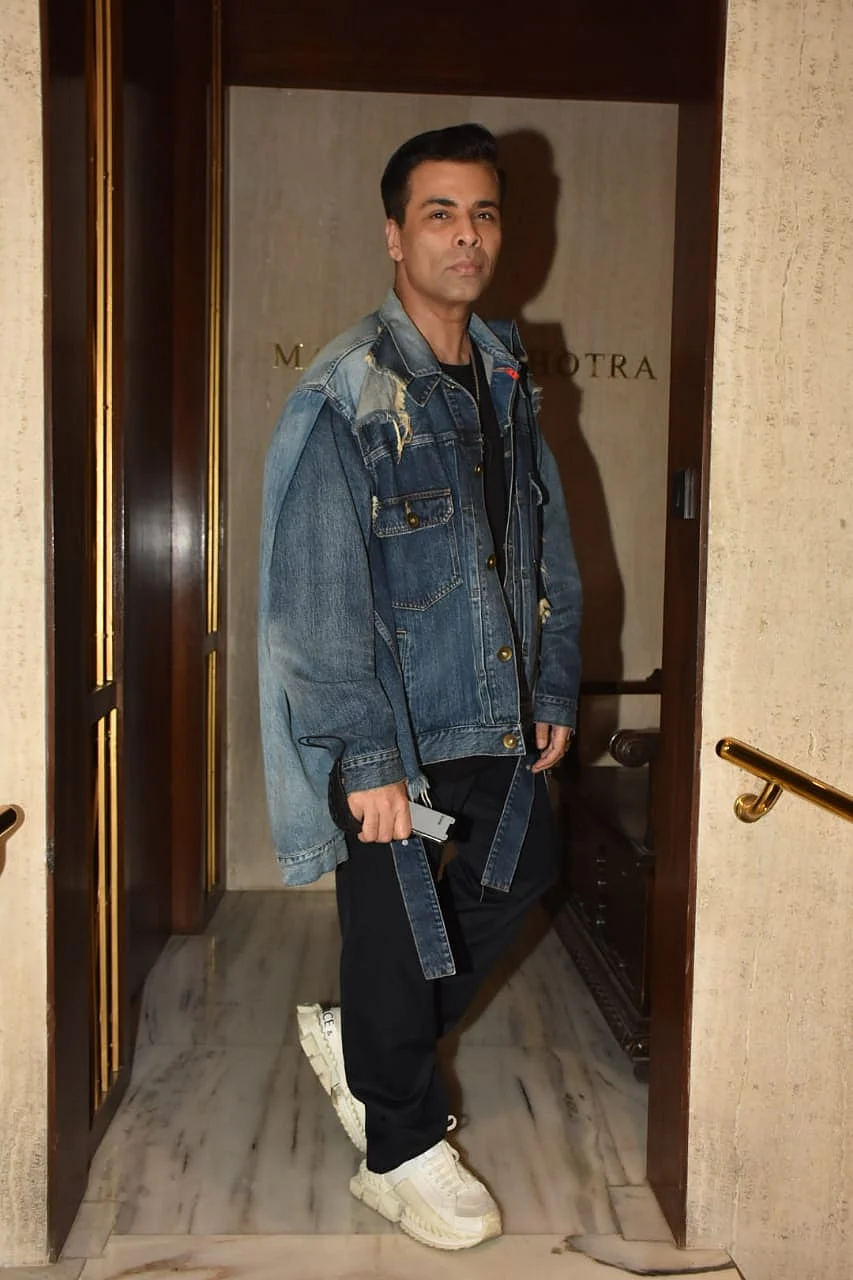 In Pics: Sara Ali Khan, Karan Johar, Vijay Deverakonda and others join Manish Malhotra for a 'perfect Saturday night'