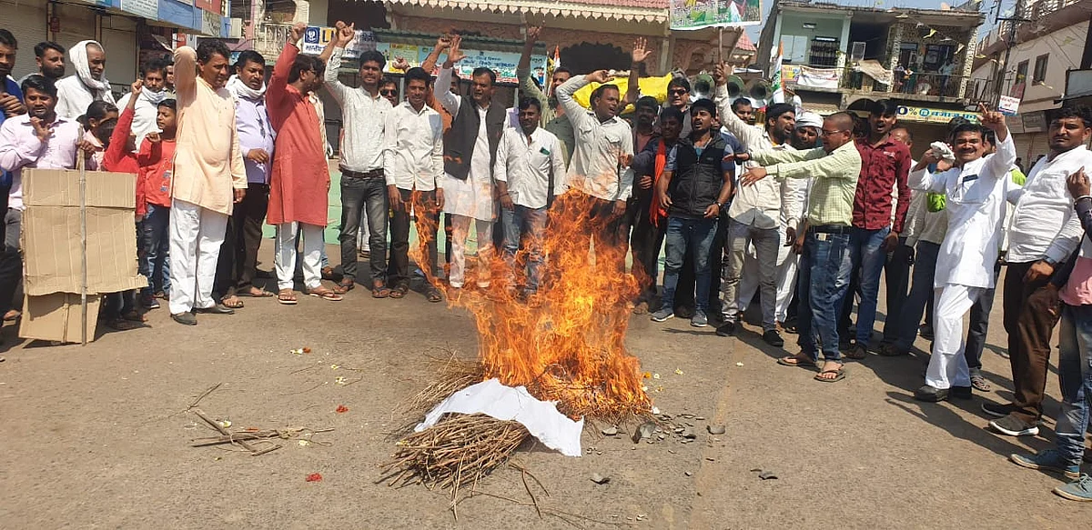 Madhya Pradesh: Congress takes out marches, observes bandh to protest against rising fuel prices