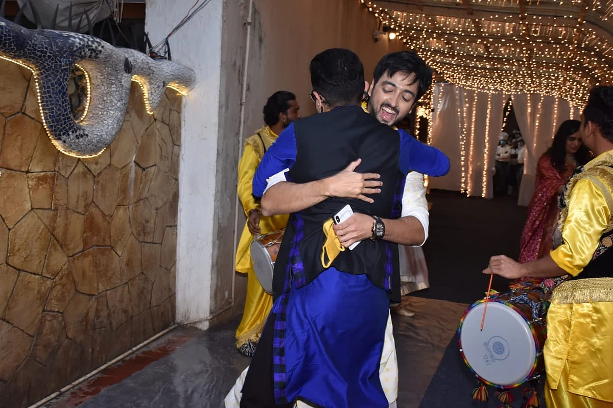 Priyaank Sharma marries Shaza Morani: Anil Kapoor, Nikhil Dwivedi and others attend Padmini Kolhapure's son's wedding; see pics