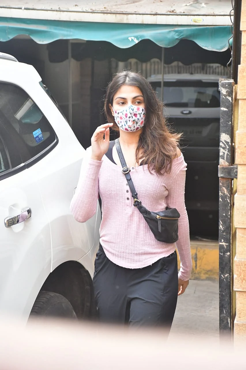In Pics: Rhea Chakraborty visits the same gym she used to go with Sushant Singh Rajput