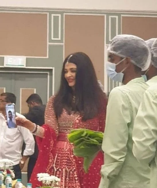 Unseen Pics: Aishwarya, Abhishek, and Aaradhya Bachchan look regal as they attend a family wedding