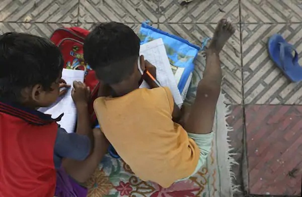 Covid-19: Order on gadgets, internet for poor pupils stayed - Vimarsana News