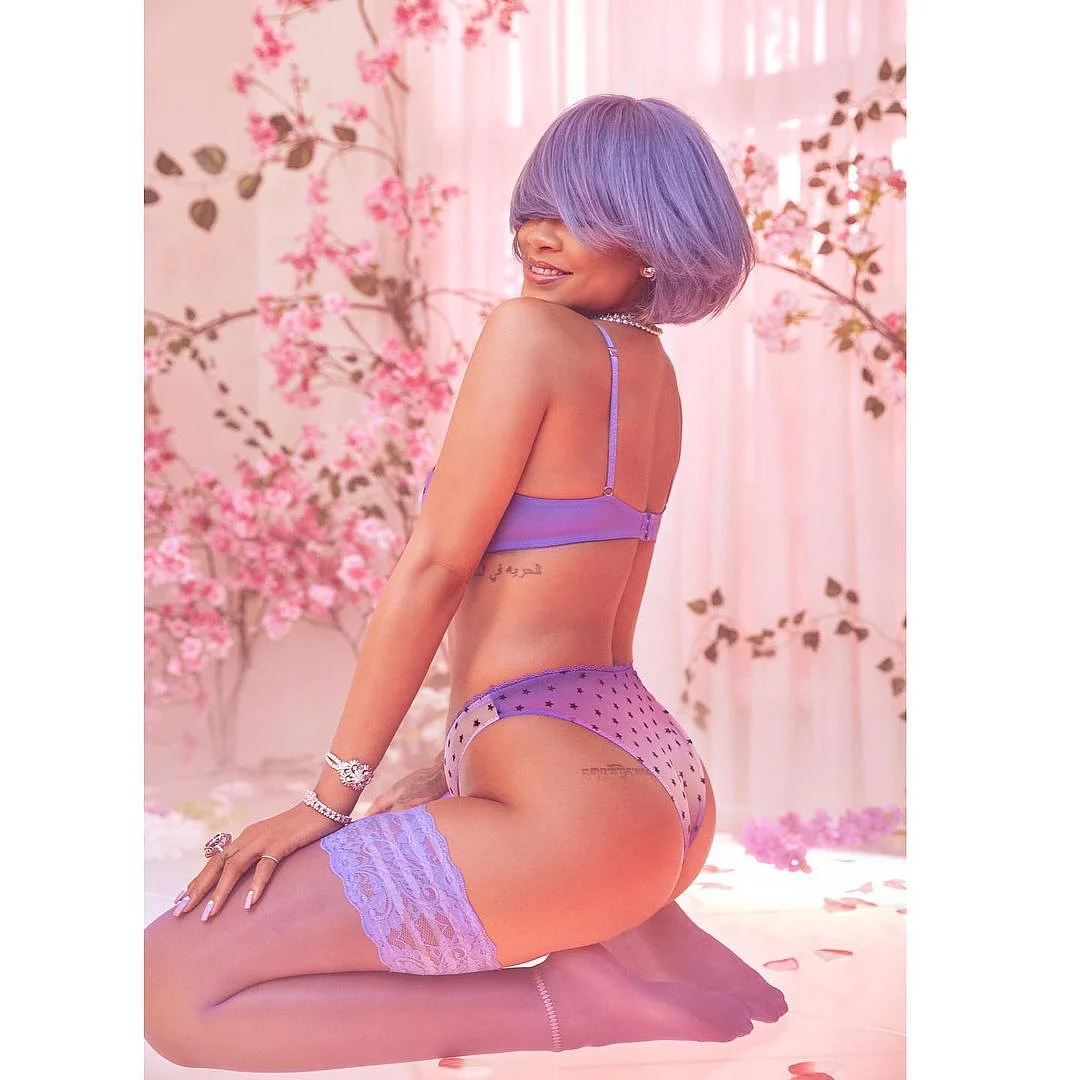 Rihanna Birthday Special: Sizzling pictures of the singer who made waves in India