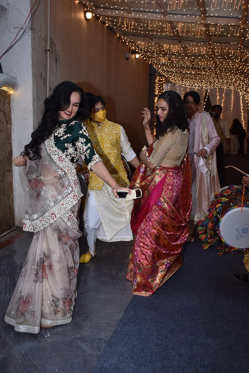 Priyaank Sharma marries Shaza Morani: Anil Kapoor, Nikhil Dwivedi and others attend Padmini Kolhapure's son's wedding; see pics