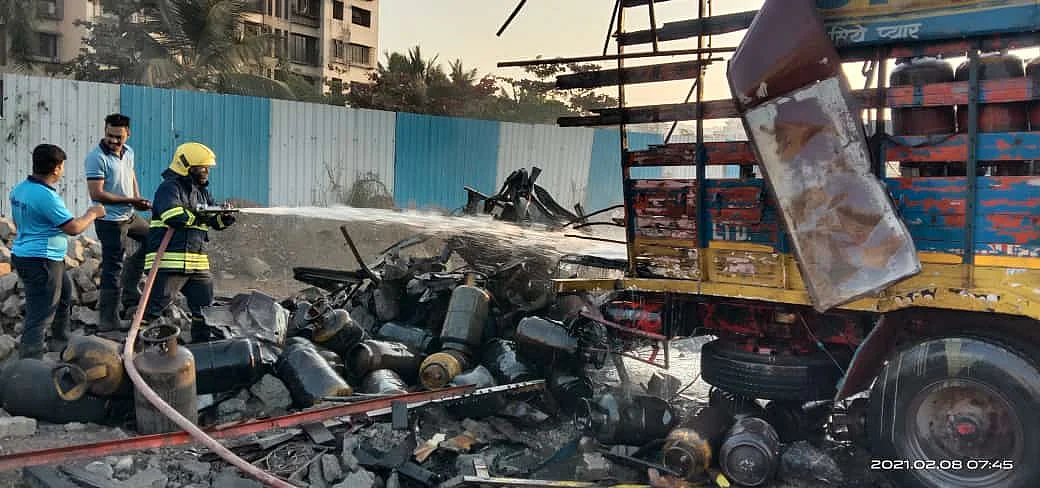 Mira Bhayandar: MBMC firefighters felicitated for timely action in LPG blast incident