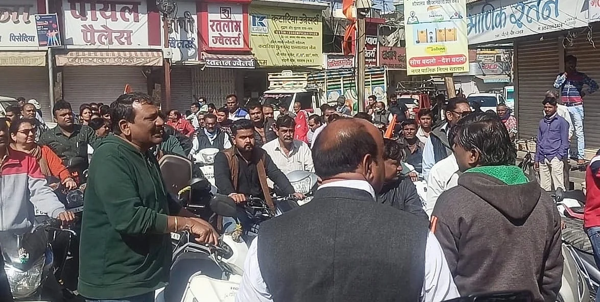 Madhya Pradesh: Congress takes out marches, observes bandh to protest against rising fuel prices