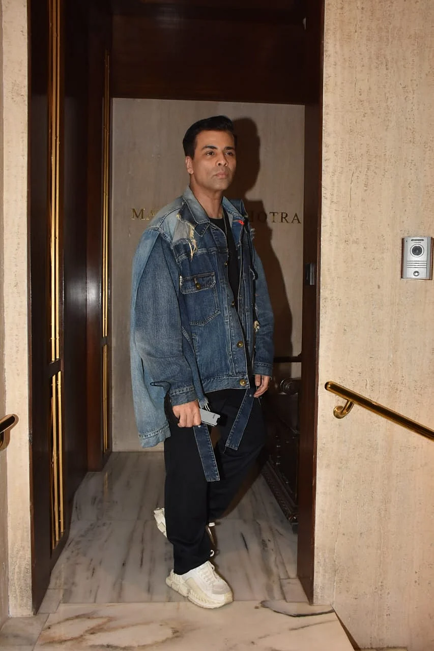 In Pics: Sara Ali Khan, Karan Johar, Vijay Deverakonda and others join Manish Malhotra for a 'perfect Saturday night'