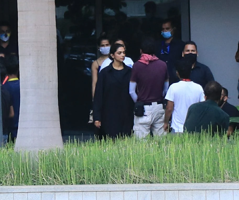 Paparazzi Files: BTS pics of Deepika Paudkone's upcoming film, Kareena Kapoor Khan's house party and more
