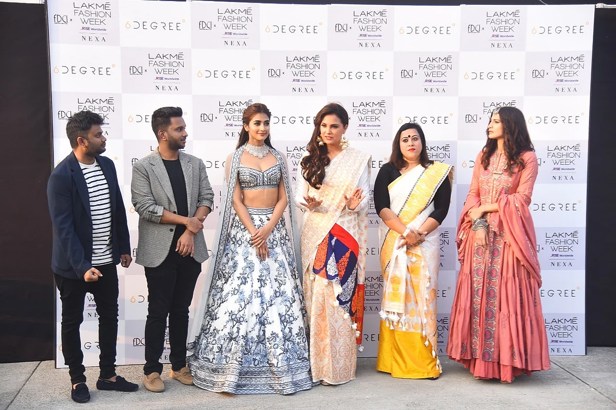 In Pics: Pooja Hegde, Lara Dutta Bhupathi, Hina Khan grace the ramp at FDCI X Lakme Fashion Week 2021
