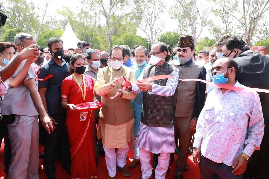 Chief minister Shivraj Singh Chouhan, Union Minister for Minority Affairs Mukhtar Abbas Naqvi inaugurated Hunar Haat in Bhopal on Saturday
