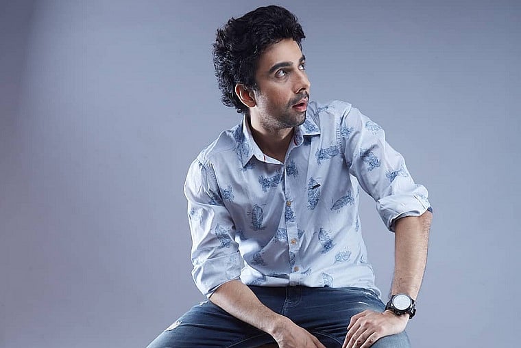 'Pitchers' actor Naveen Kasturia opens up about working with Swara Bhasker, his horror web show, and more - Vimarsana News