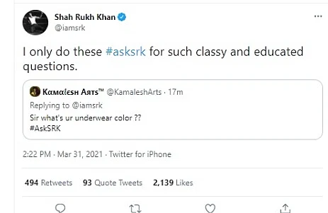 Check out Shah Rukh Khan's 'classy' reply to fan who asked about his underwear colour