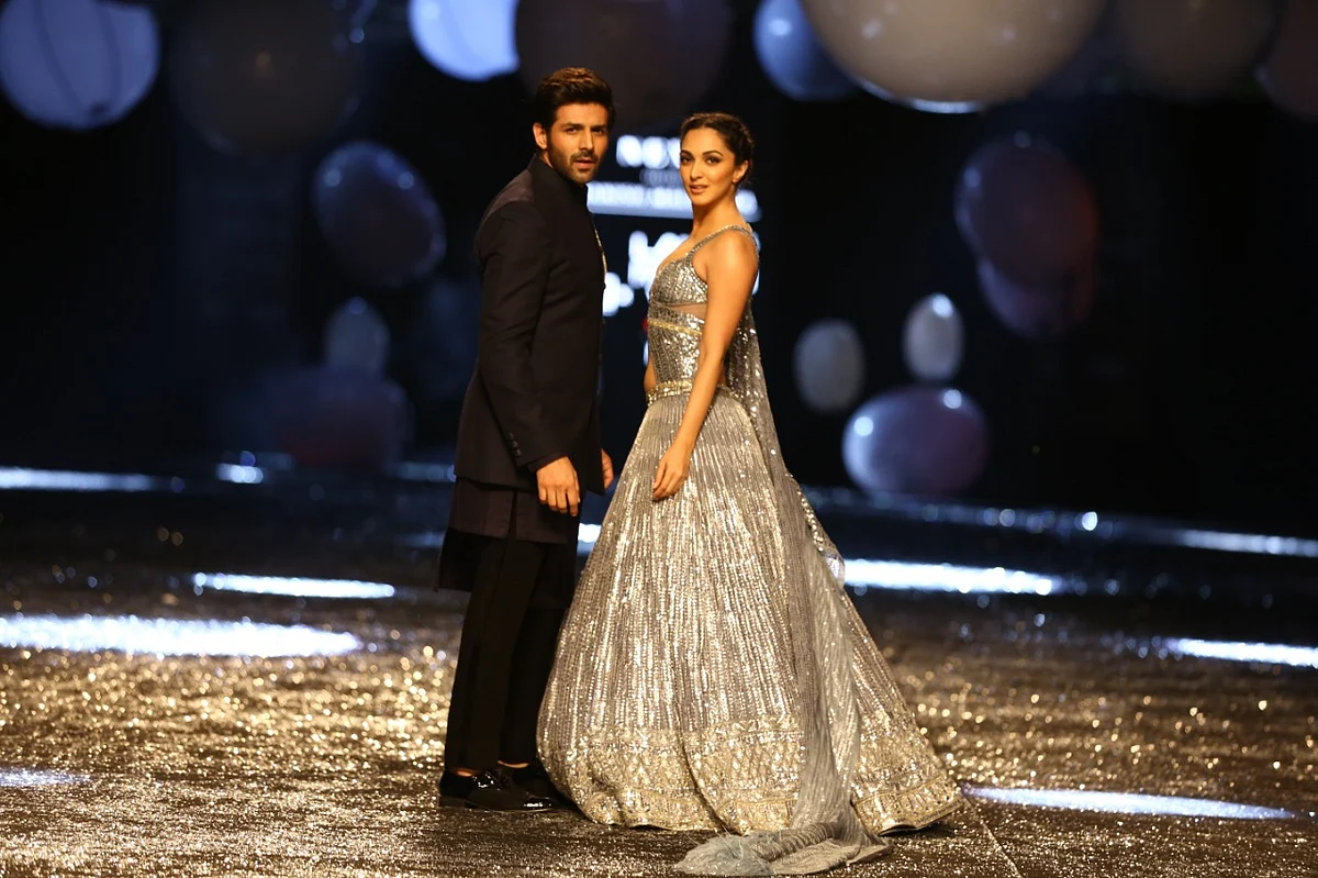 FDCI x Lakme Fashion Week 2021: 'Bhool Bhulaiyaa 2' stars Kartik Aaryan, Kiara Advani turn showstoppers for Manish Malhotra